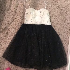 Formal black and white dress sparkly size small
